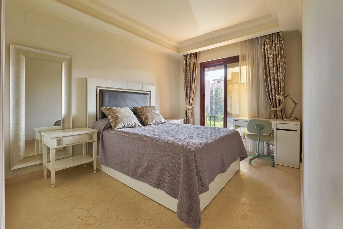 e2eb6823-25ca-412e-9b1b-98c1642b9fe1