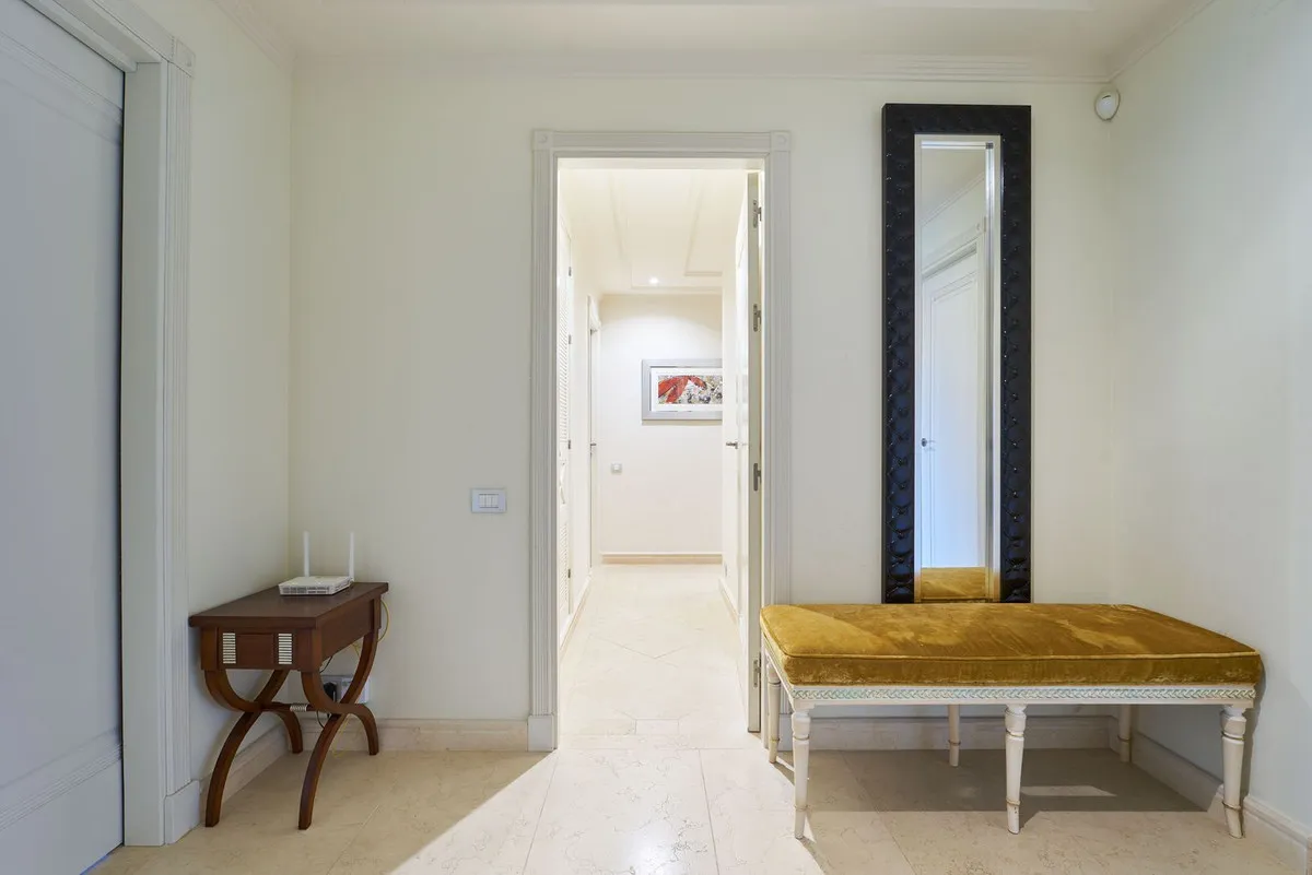 e9e20829-a081-41ef-93b5-cc8157256cbc