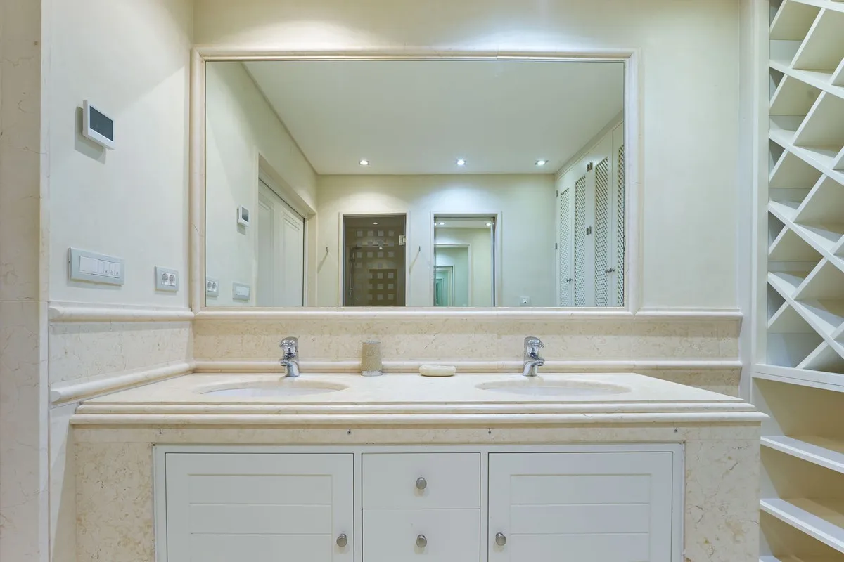 f0f09fa8-bcf3-4f48-b7d6-68368bd2b7b5