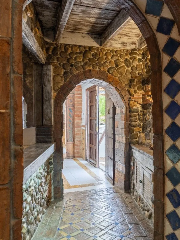 a41bcfbe-1e6b-4e99-8906-b41e9721d408