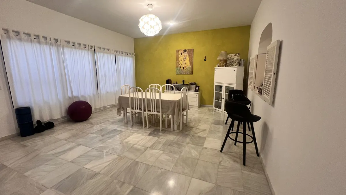 7d099417-be99-459a-8ace-df0892f6ce3a