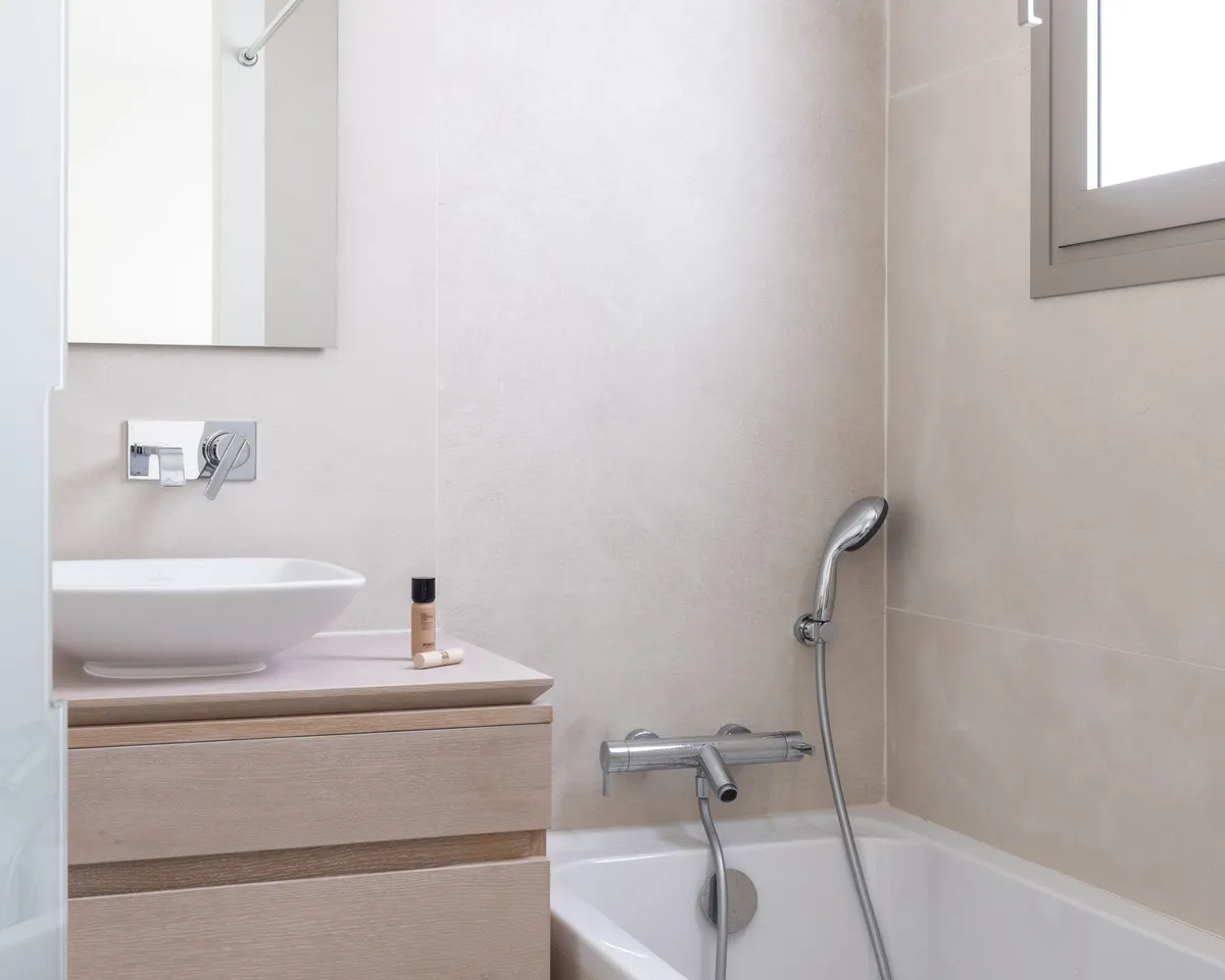 25030050-0094-4801-996f-3abd218892c0