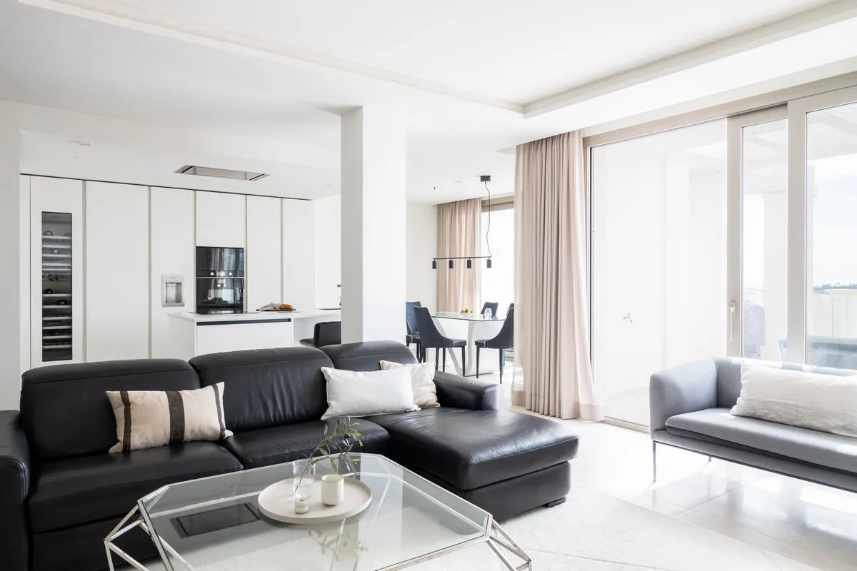 2ea3ad74-b944-4f01-977e-a128b4f06adf