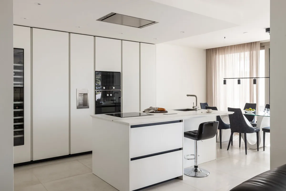 4db1e98b-6bc3-43eb-be32-0c7d45507db4