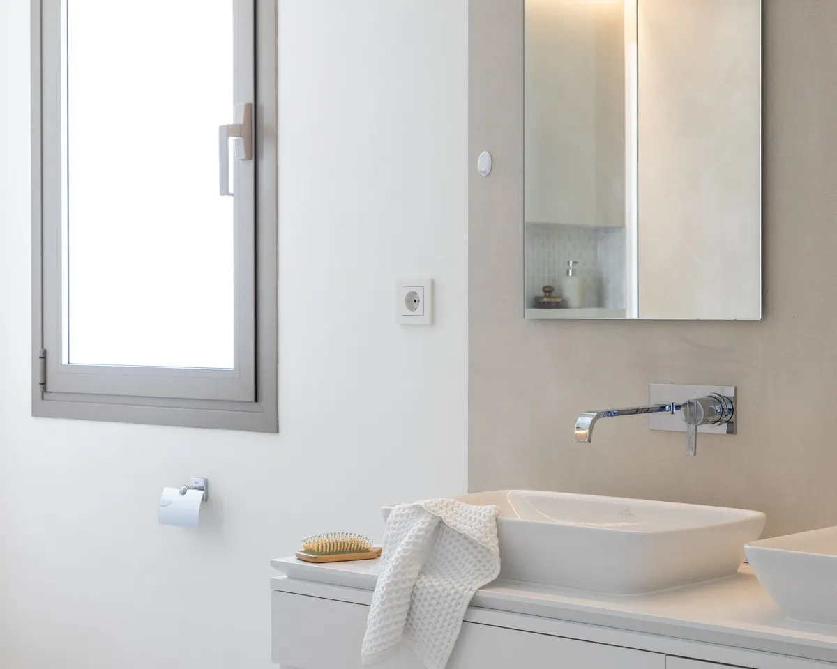 56506b0d-50af-4362-9cf2-fd40991c3661