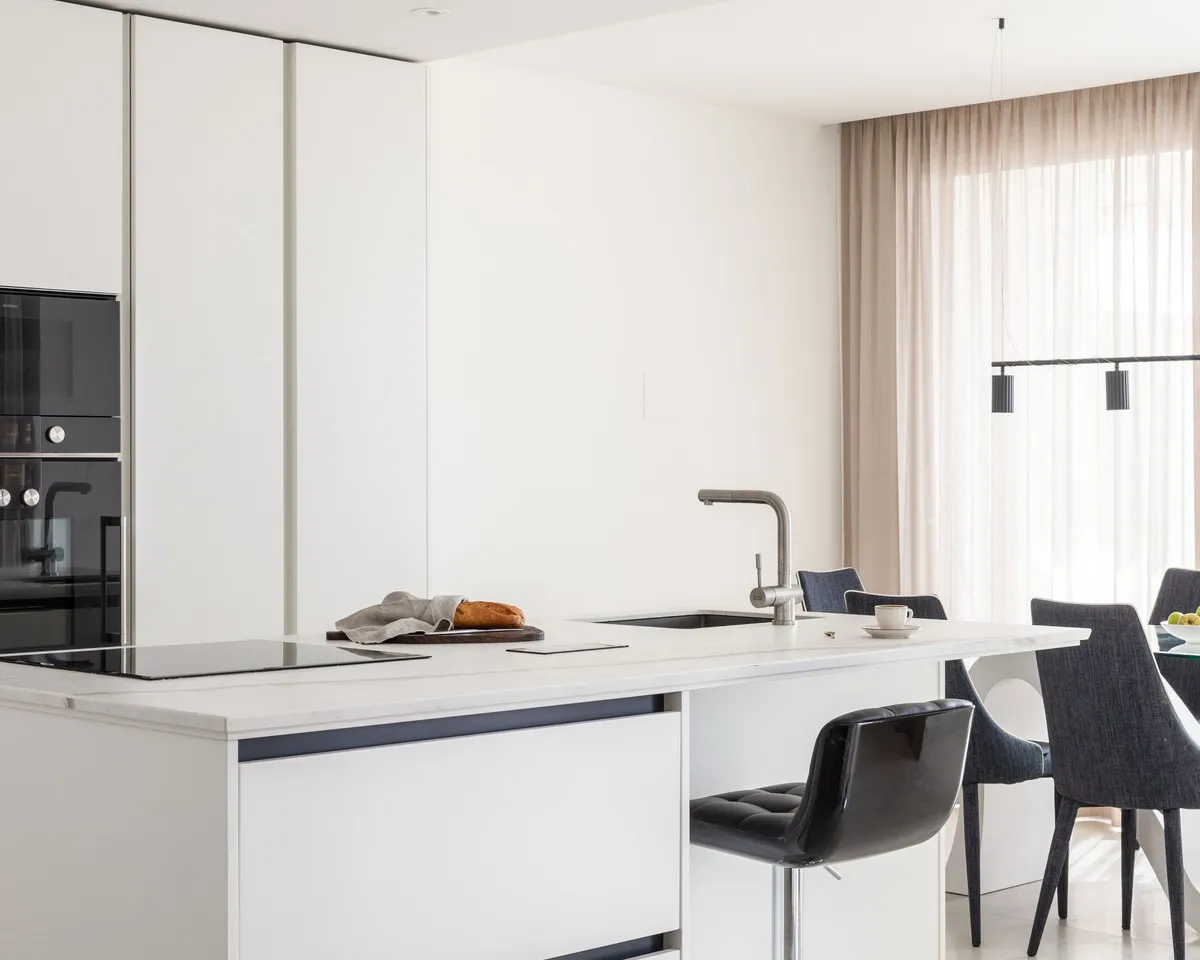 d6173758-bbd8-4dc1-aeec-b850502d8ede