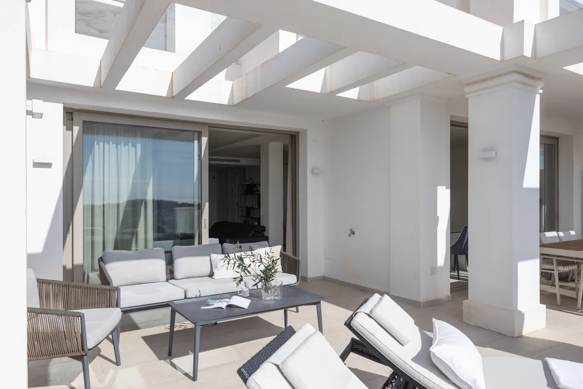 e7709520-2890-4486-90a4-269d438cb3ed