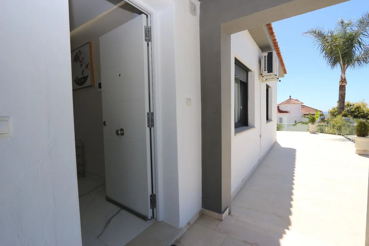 09af40eb-9bf3-476a-b0d2-97d6be7fcc9d