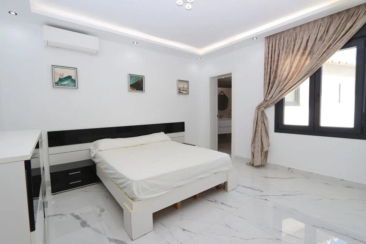 c13b3570-0ab2-4458-b8ef-8e0b88ef5524