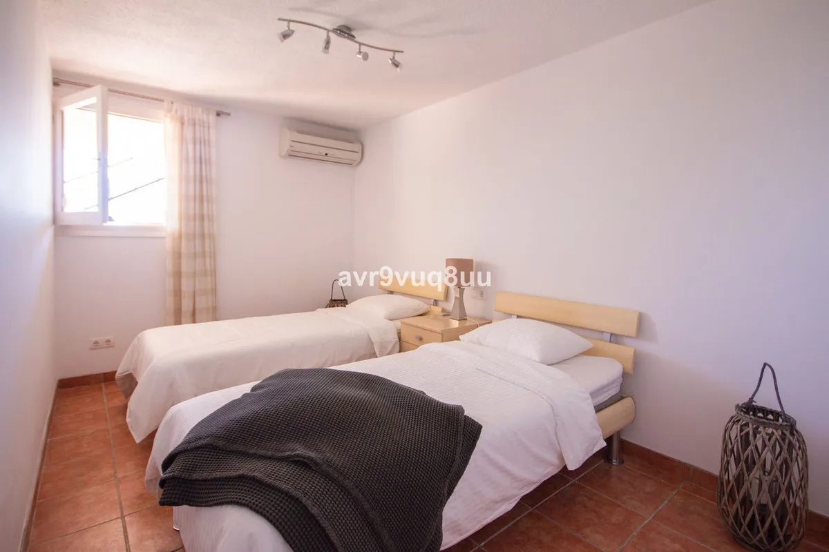 4cf64f87-00d5-4fcd-9bff-b0f0219e550f