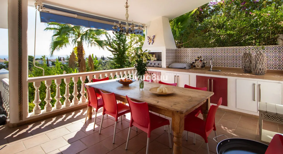 6cf14107-5345-41c1-bb3d-0c043f959bcf