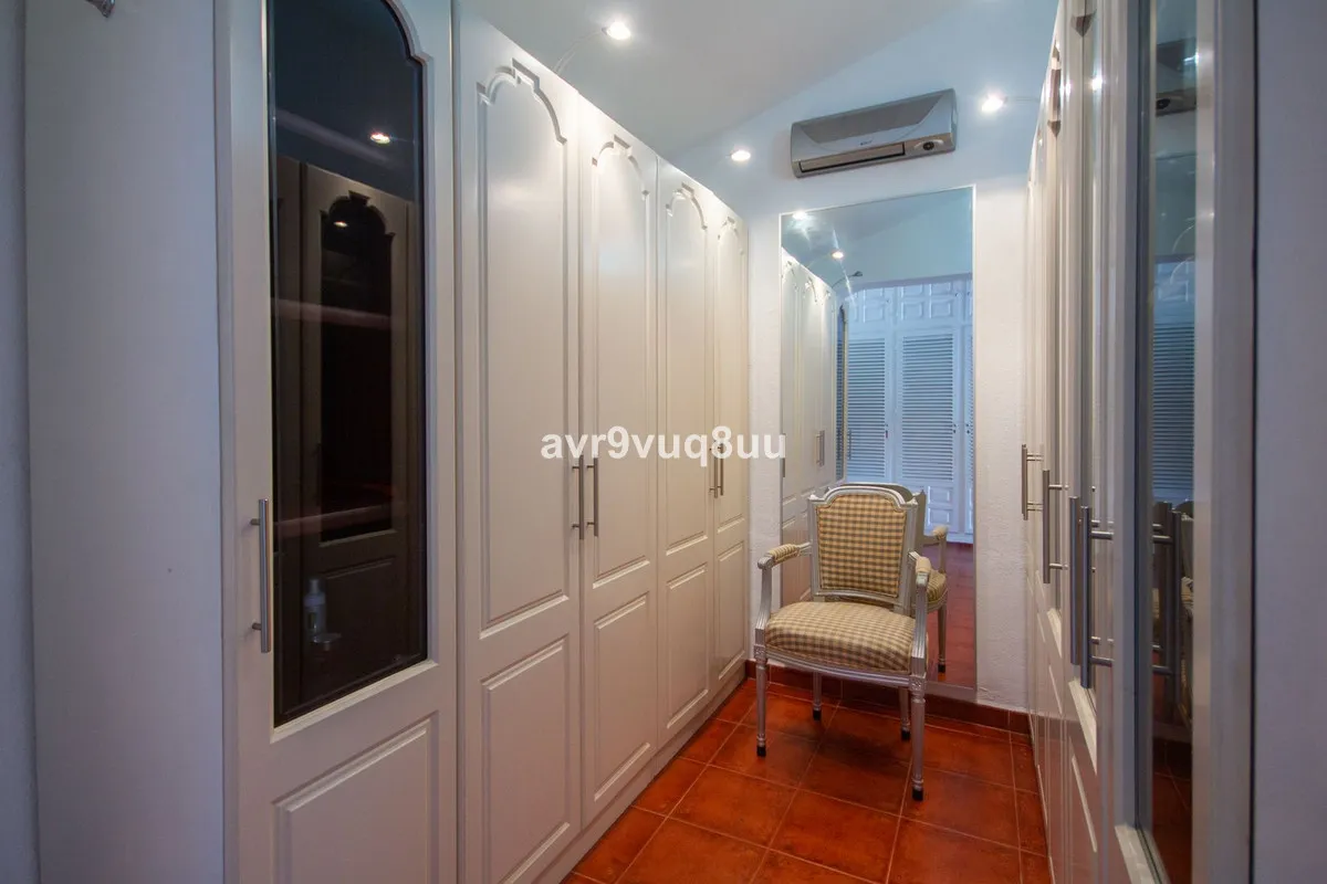 c5e465af-850e-49c7-843c-eeec31348b68