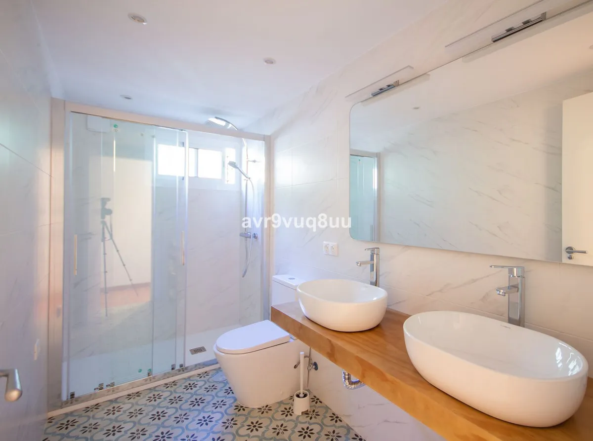 fd9aee5e-44c3-4091-a1e4-082bd464a79d