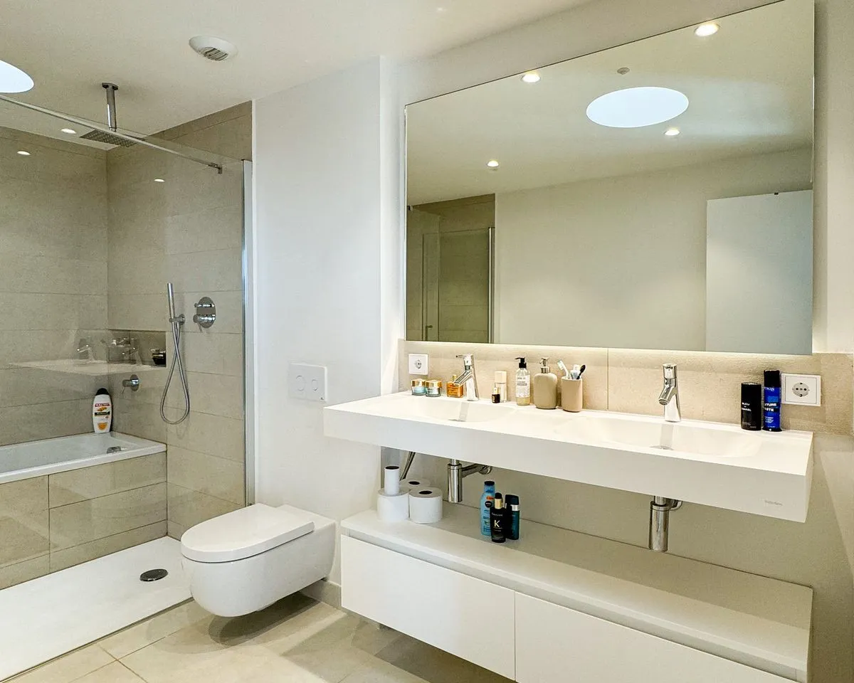 08231e71-1f54-4b34-9cfb-e6639dcceb61