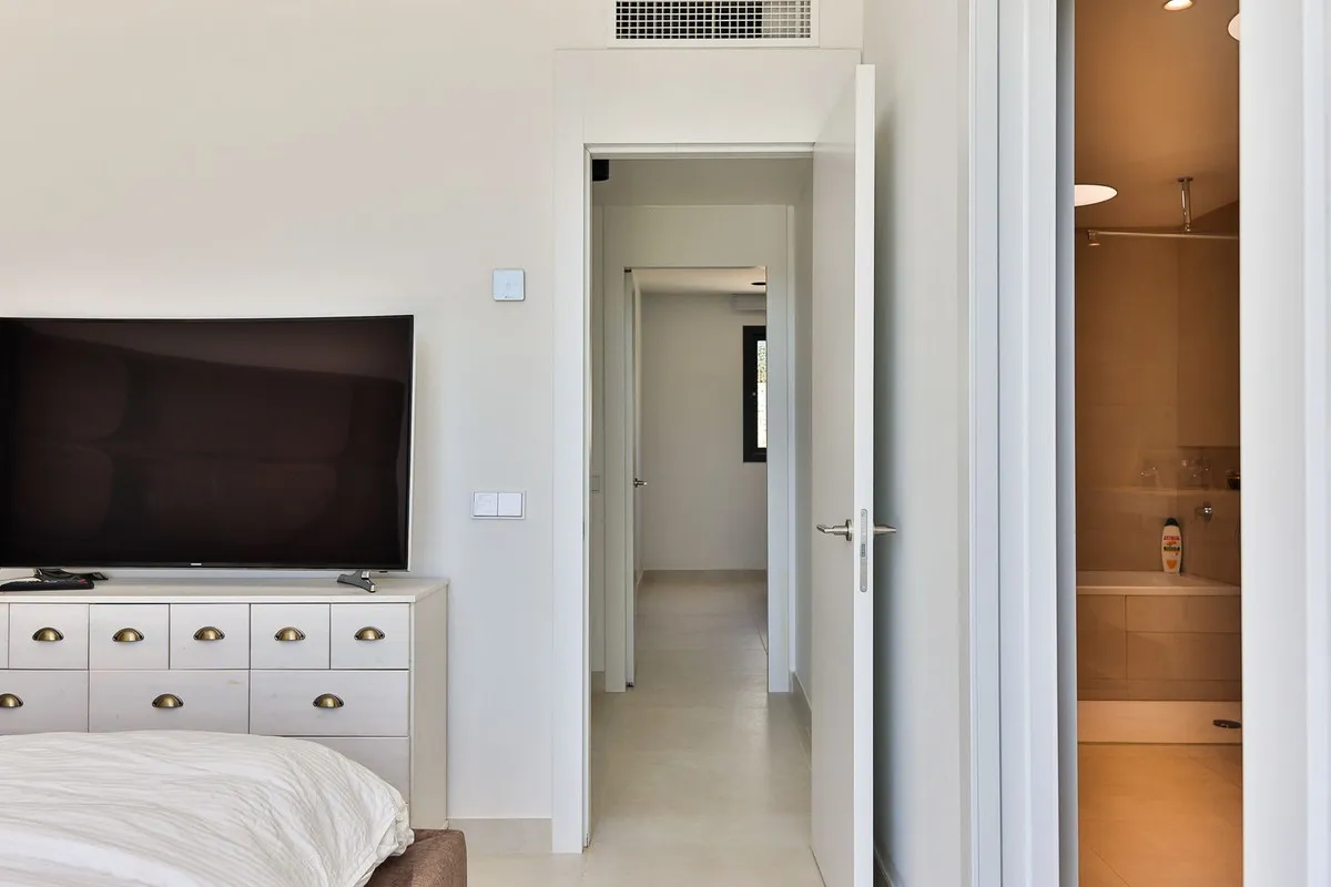 14828bfd-93a1-4a2c-ba74-3d4e31245bbb