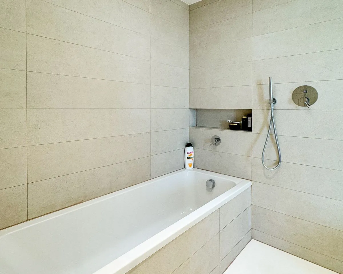 68bfaa2e-f3e3-415e-a219-c0bf07ce08a4