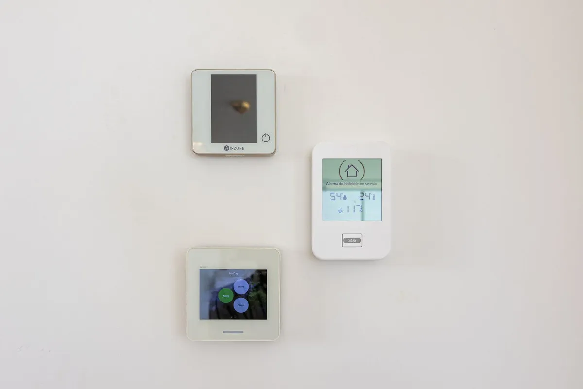 6ad74169-f396-4469-80b3-bcb4aab79e32