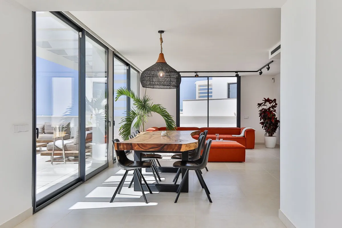 a77a85ac-f7c6-4c42-a646-05f95b6e1537