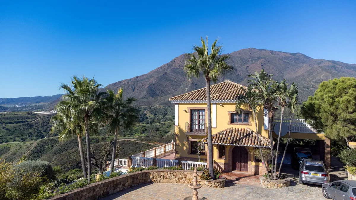 1757f0c8-d1e6-4234-b996-df136f6bfec2