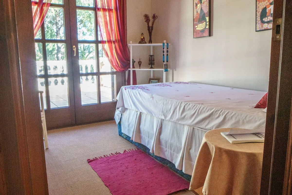 298f37db-693c-4df5-8108-dbeb7f543154