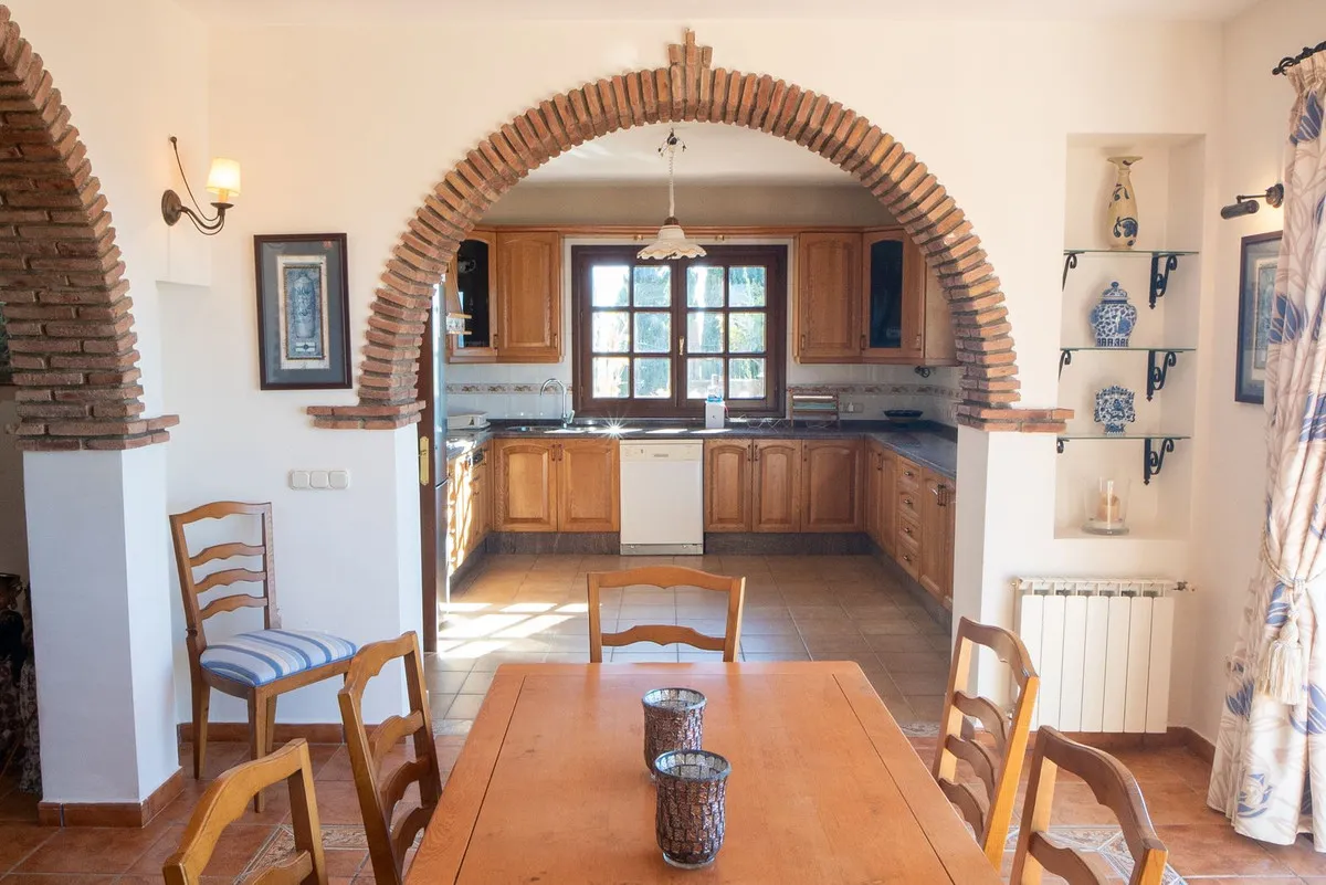 370012a3-3a40-471f-8119-c3a69ef43a99