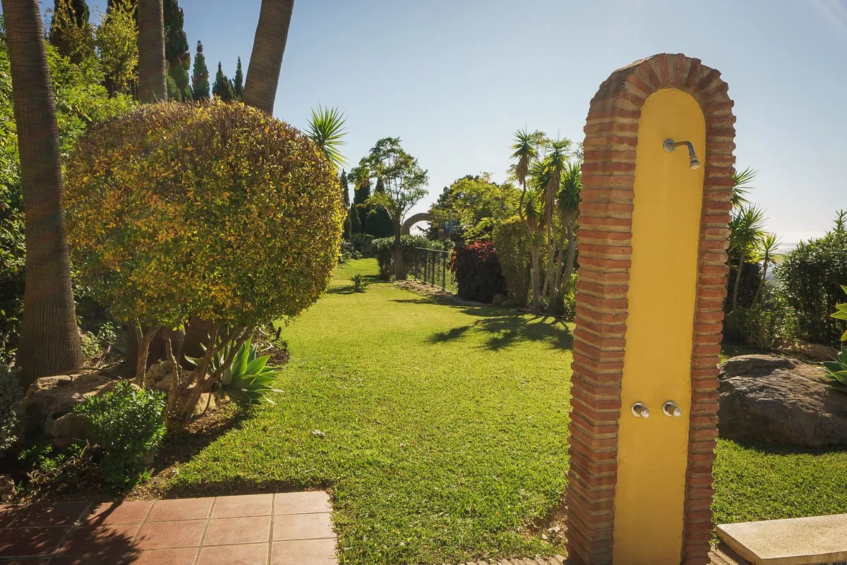 4a4c7cbe-c335-41e2-a3a0-aba237347641