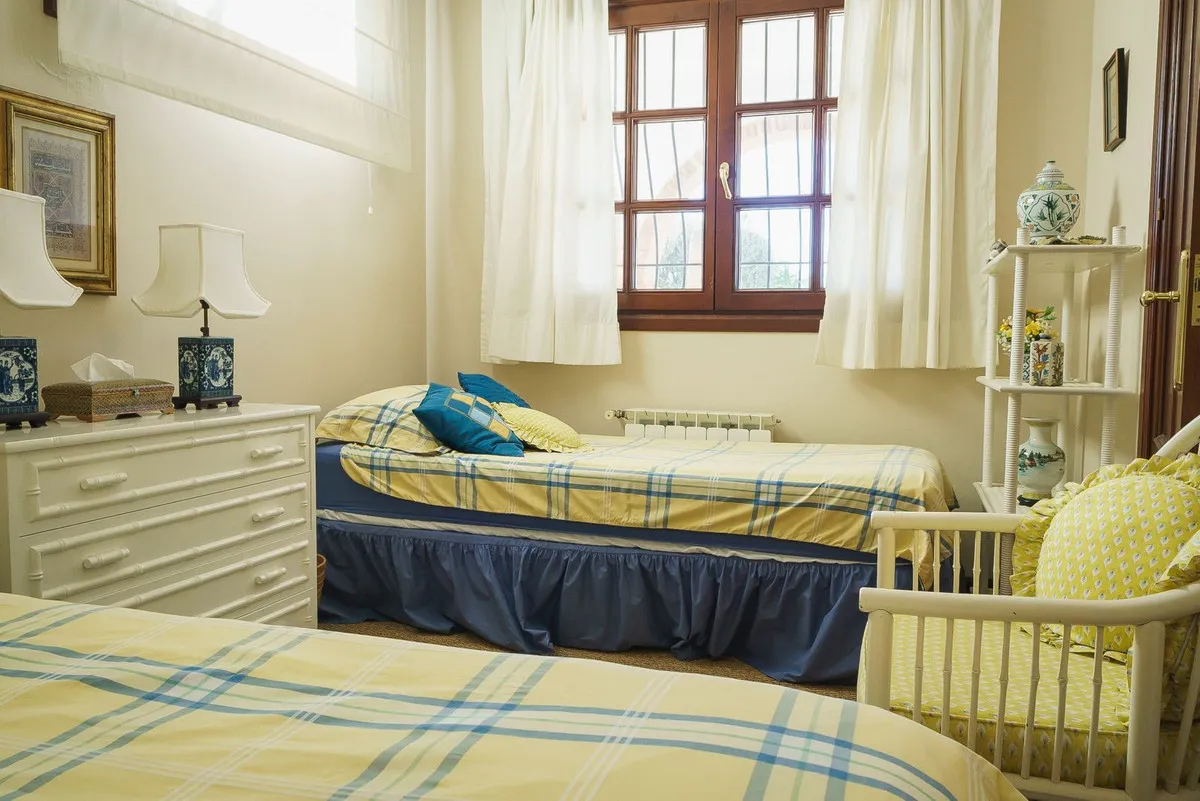 a4cae027-be0b-4b61-86af-e508ab5c15f9