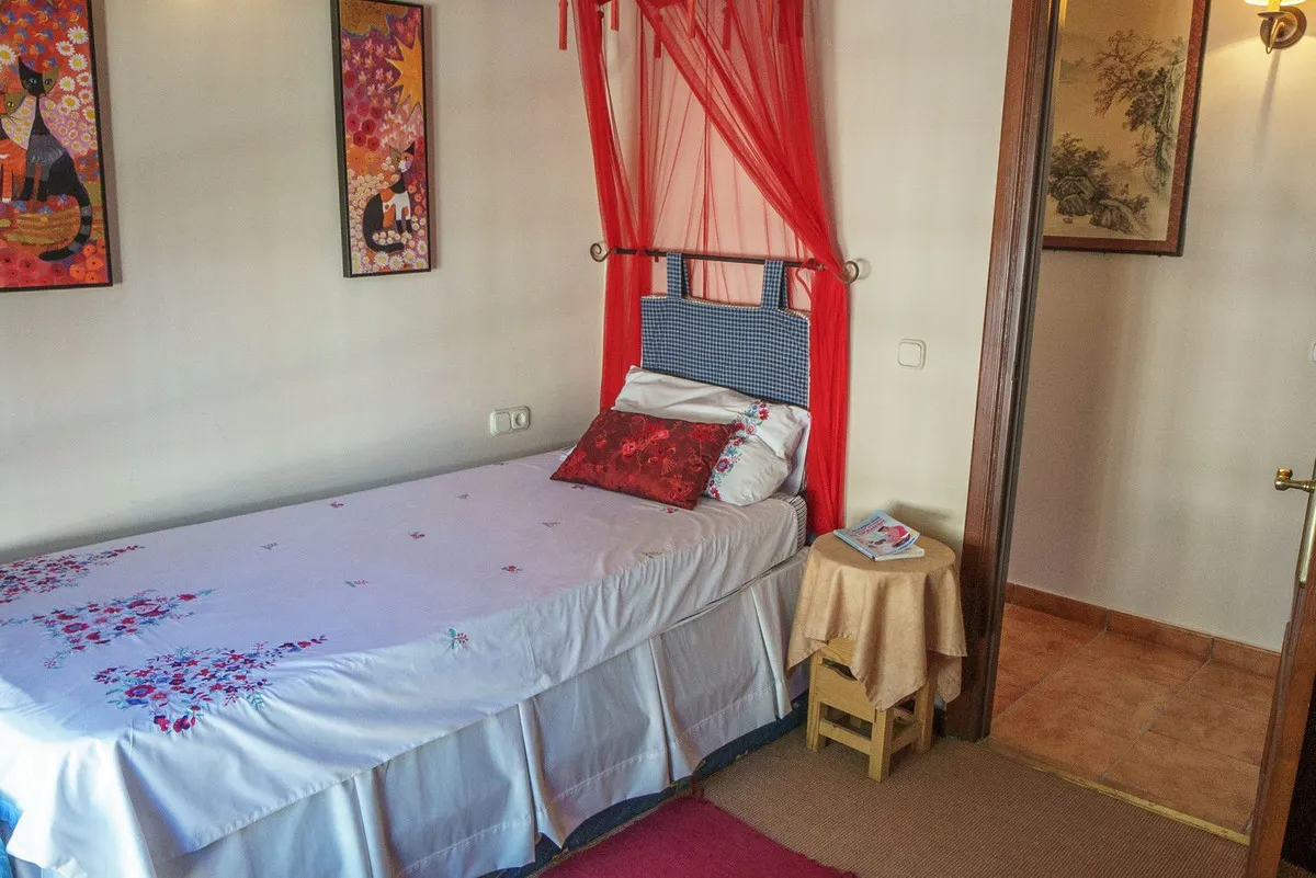 b5be493b-3599-4280-8dd8-a08caa8976d1