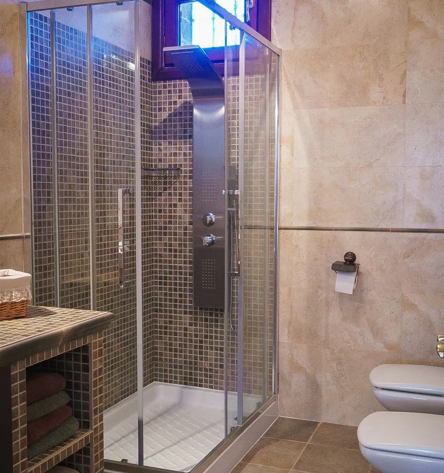 b80018e8-455e-4b95-aef1-bd5c6b47ff89