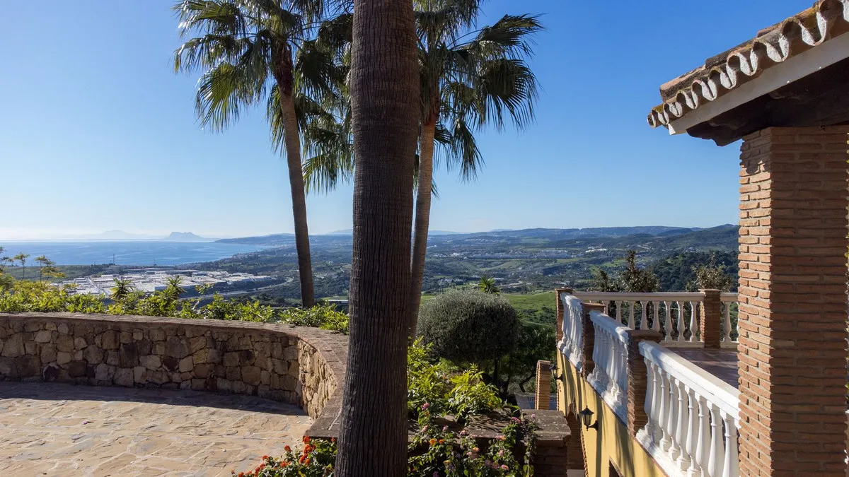 dcc1fbd4-1748-499e-a017-ea2e8d1e3009