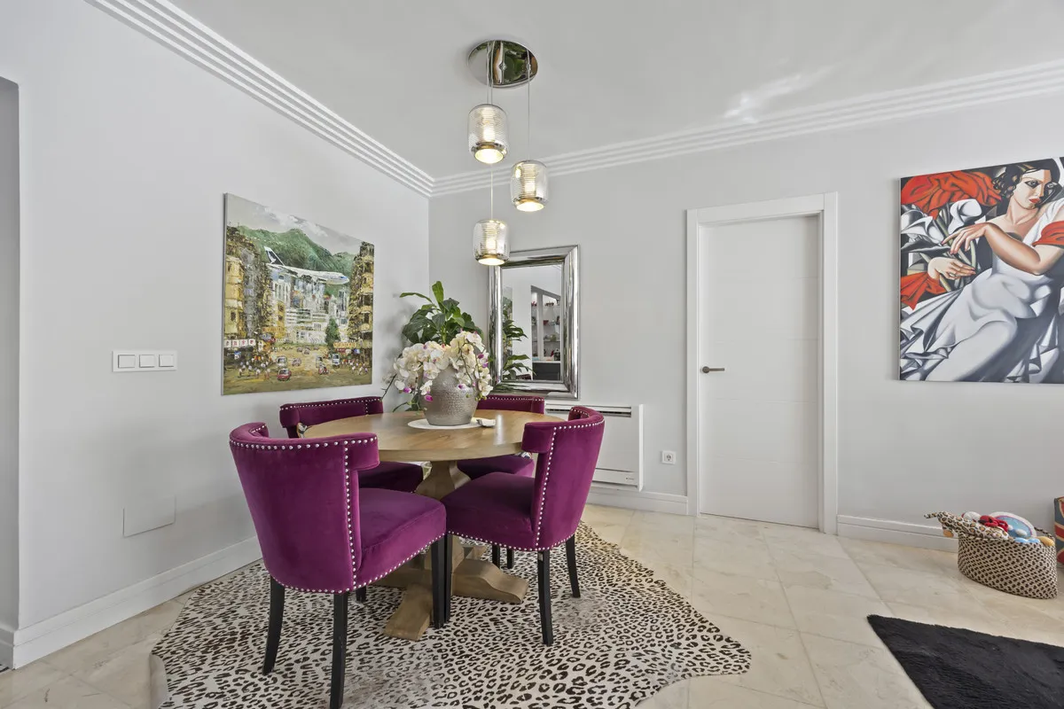 c79ed350-e196-4c56-848d-77016a3945a7