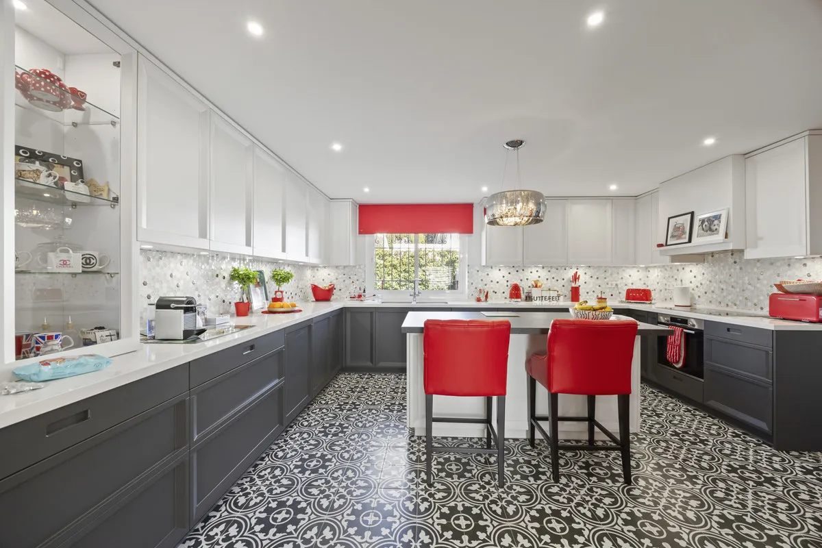 d96fbb23-8340-4b84-82b3-78475497ad60