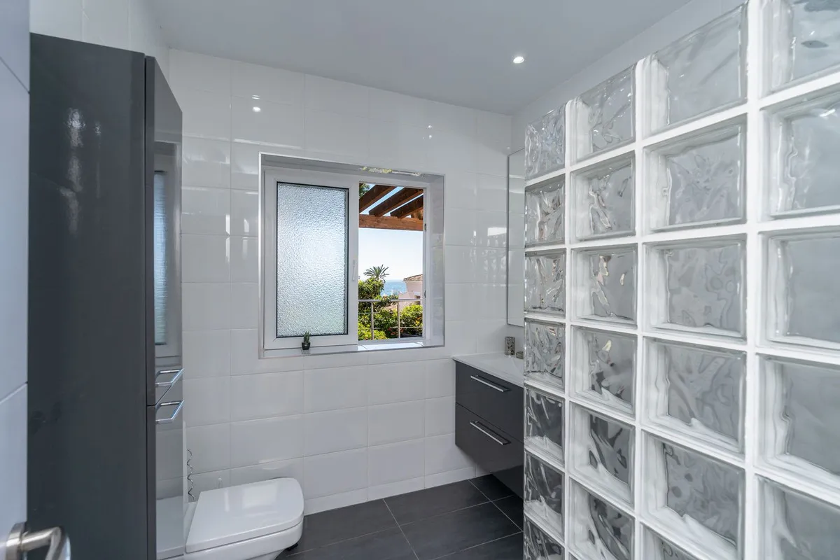 3a6db65e-2d69-44b3-8a03-21d6c717a7f5