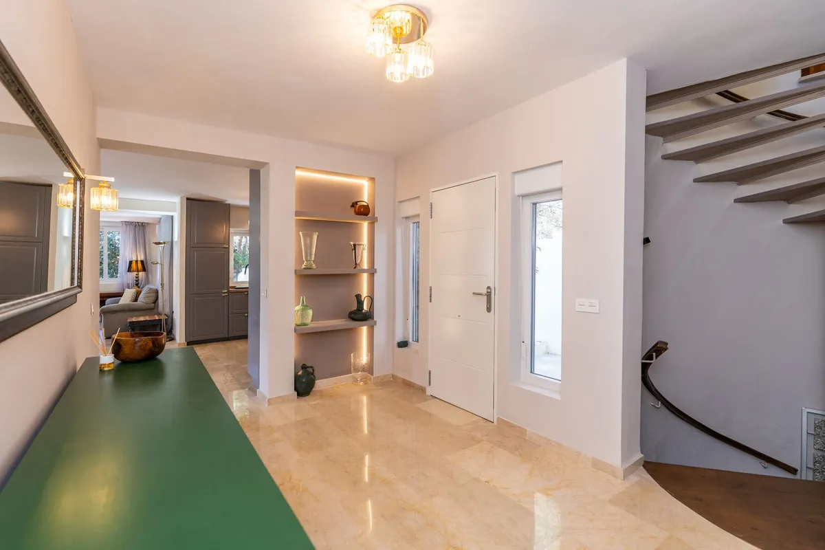 3bcba6bc-28a9-4916-b850-8d985bf54833