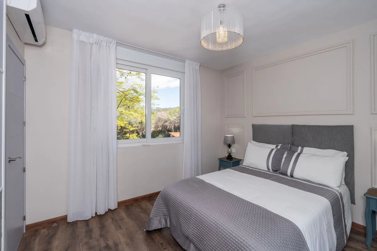 ab11b369-c1ee-4526-9a4f-9d455fbea06f