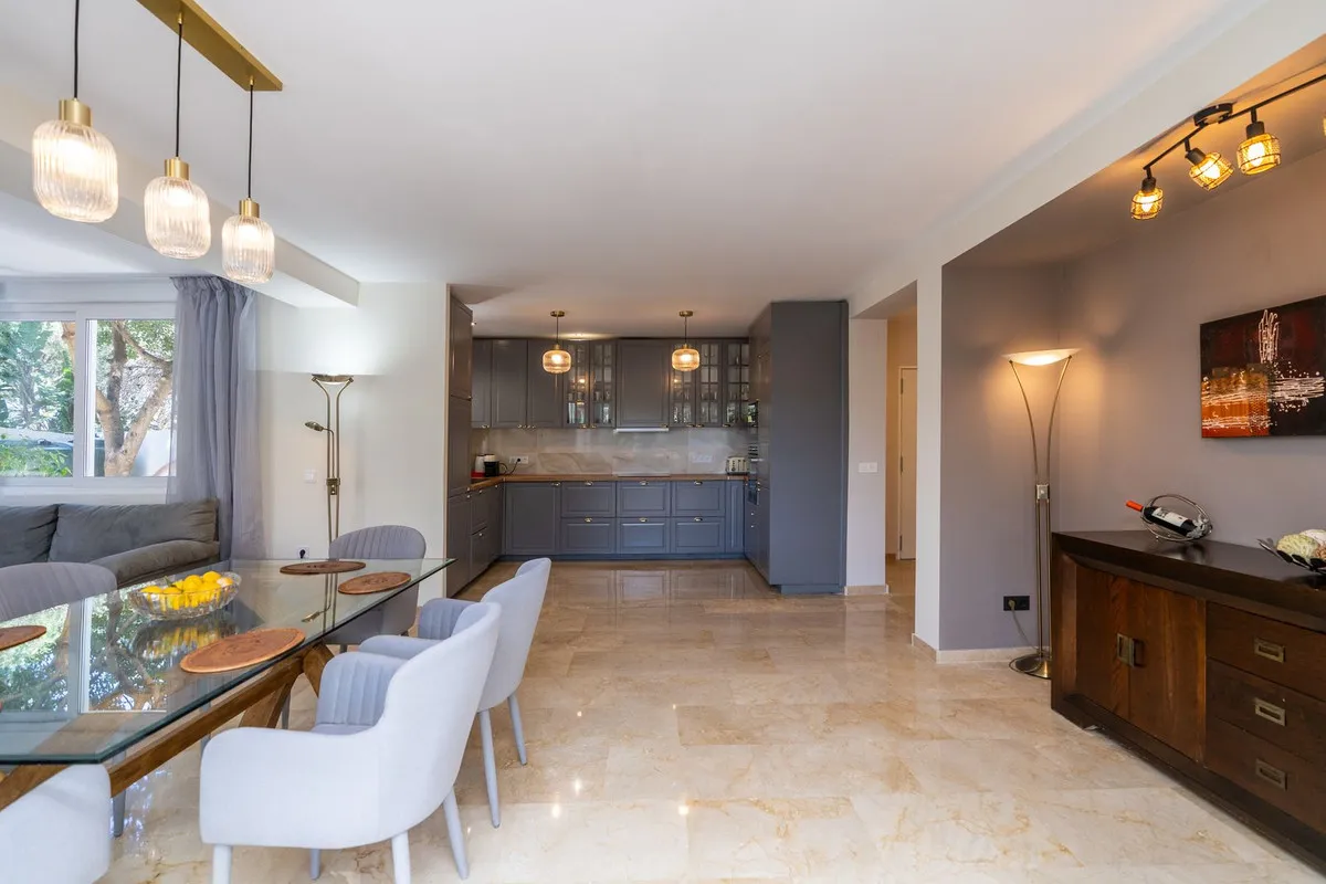 dbf4feff-0bdb-43ae-a20e-5d2878f80c94