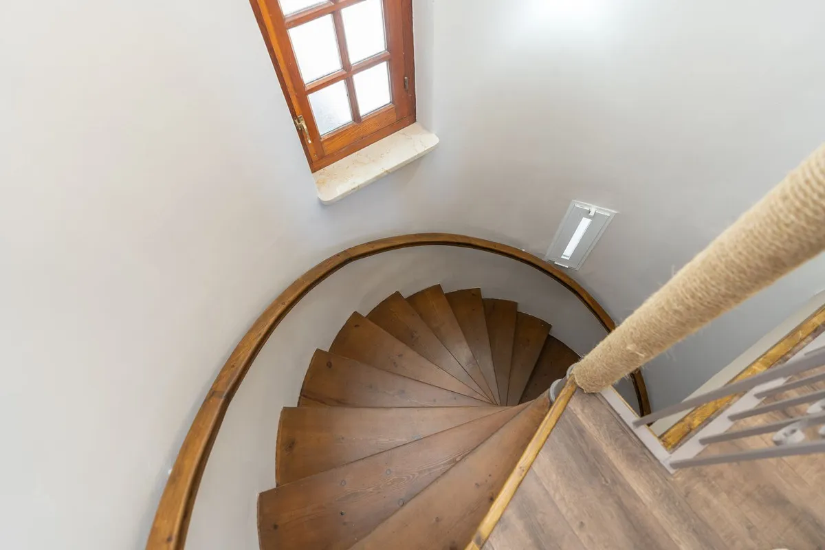 fe23a627-8483-41fb-97ac-9e0edf1b2695