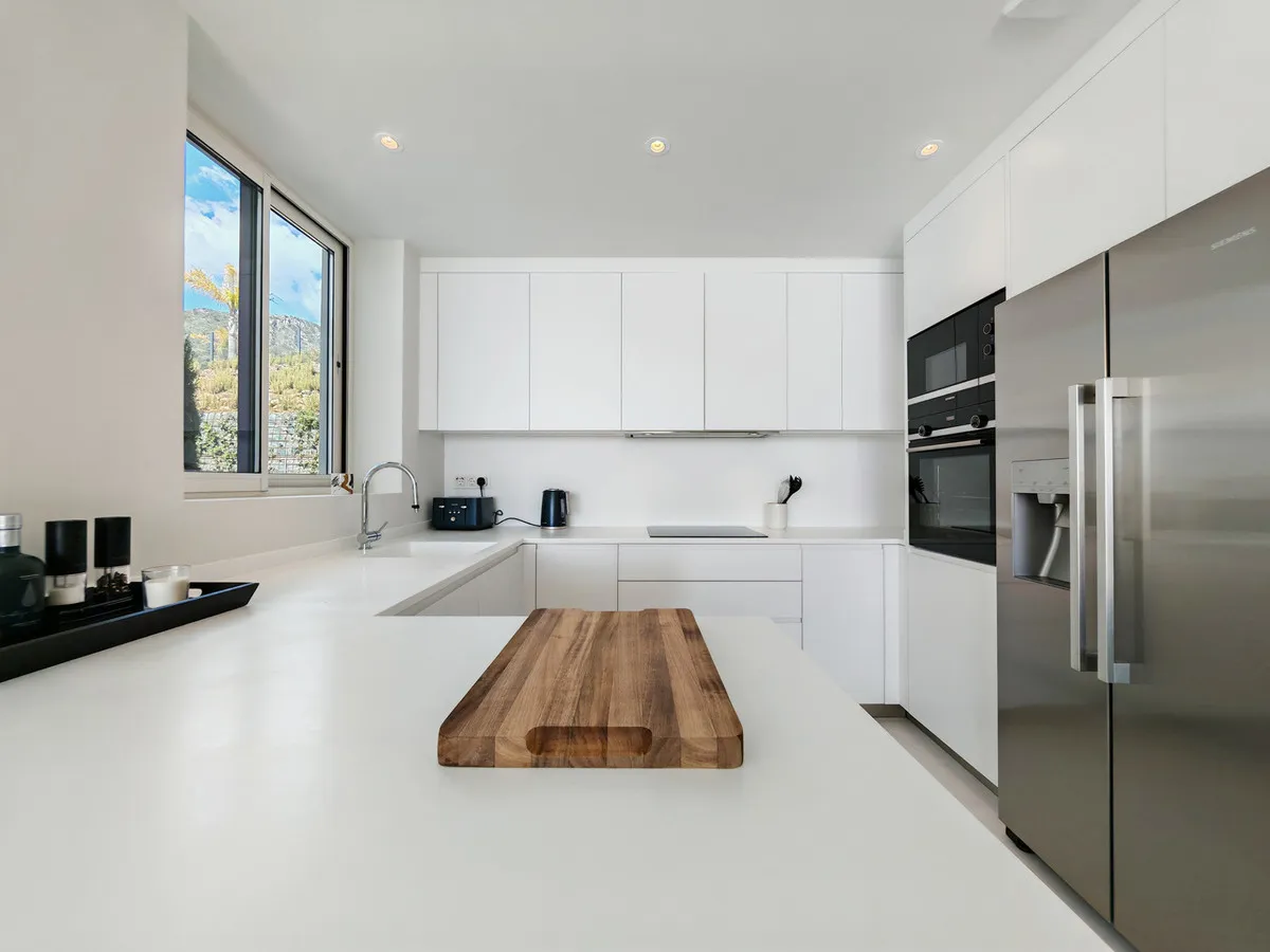 111dd3ff-93ca-4d78-8cdd-68f39cb05f04