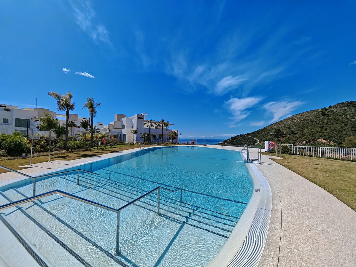 9ff36fd4-8d51-48fb-b74b-0b9fe3c7a639