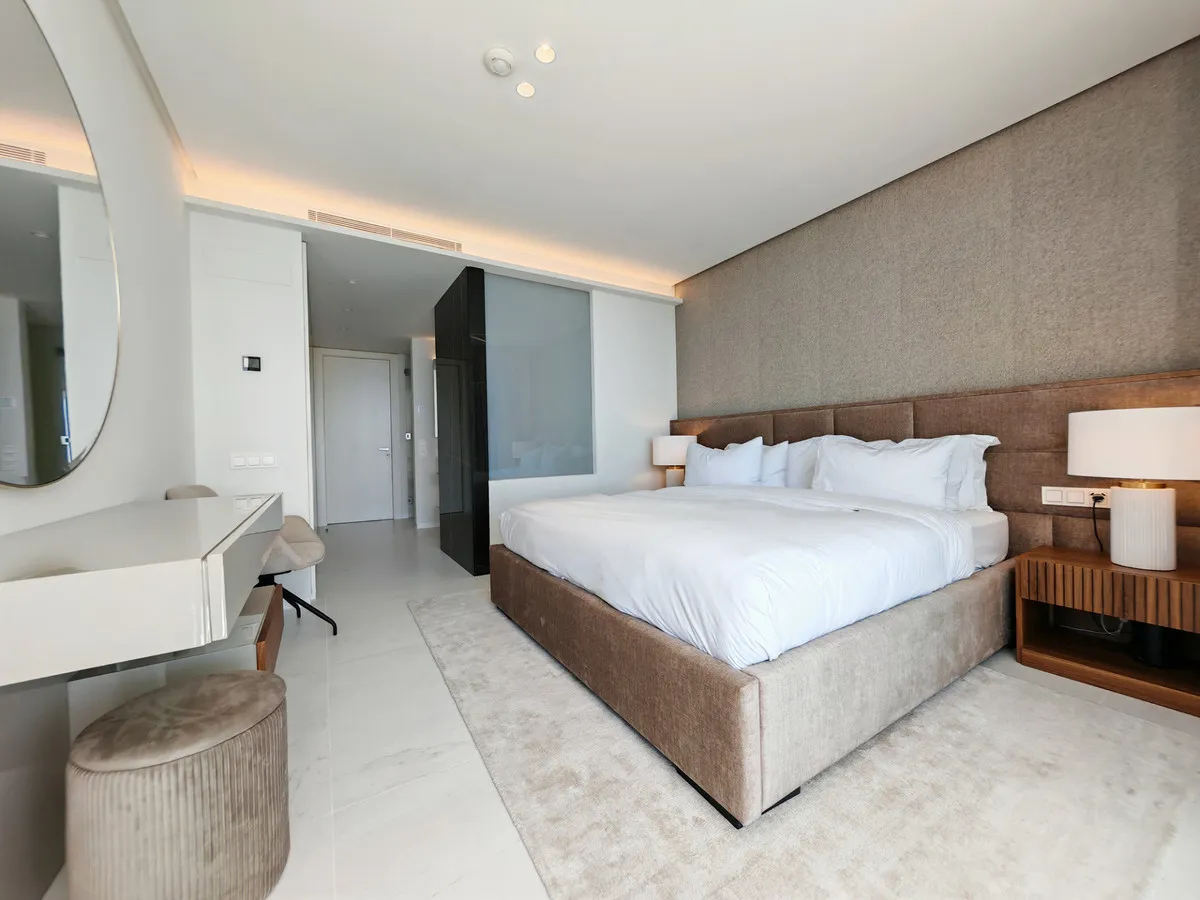 cbfcd1e1-9e29-4eda-bebb-e87f1f2a5b1e