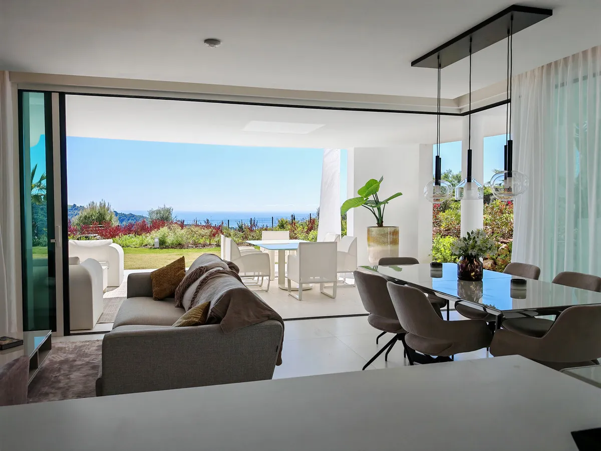 f3d147b7-3e13-43c8-9be5-6a4b32530e80