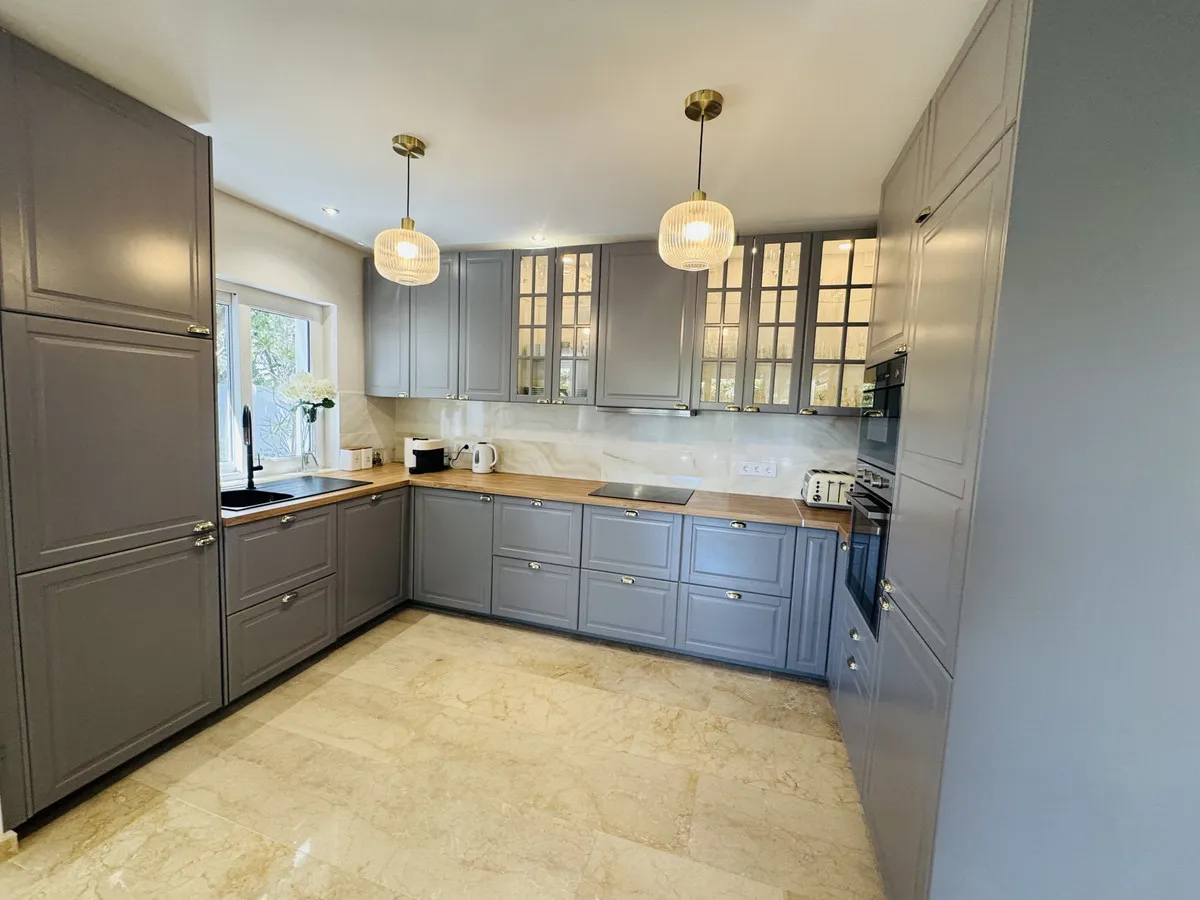 4323a8a2-2f95-493d-9f94-f8f45b2e8f00