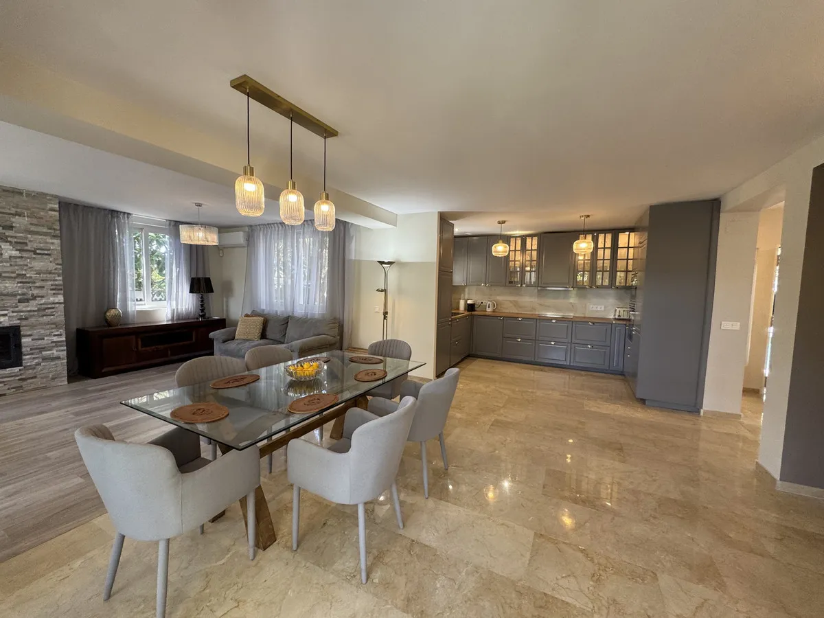 f82571a9-f91d-4ed7-9f4c-94b0521a2849