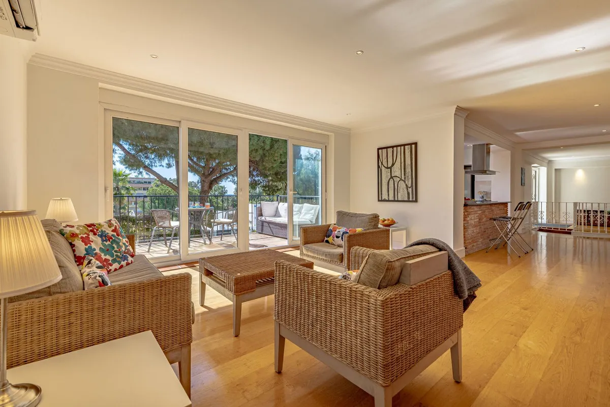 6b3e9346-4d40-46be-8c7a-b50a87560ad5