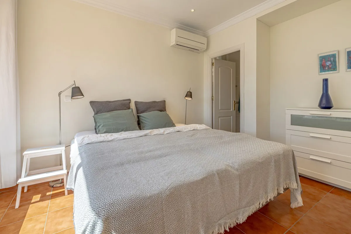 a69124c8-99d4-4c6c-be5f-59de4357f4e0