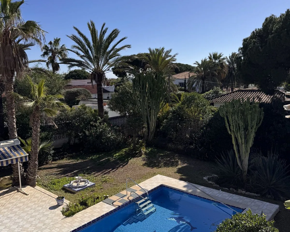 1267df83-f2cb-47d3-bba7-ccdc3cd276ce