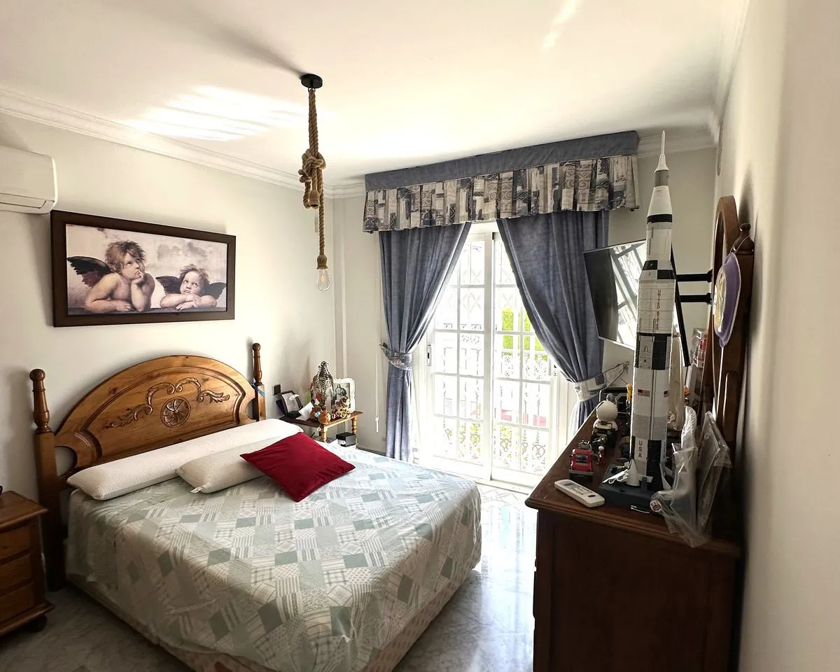 7fd5e061-c916-47ce-aaee-69660b15cfa3