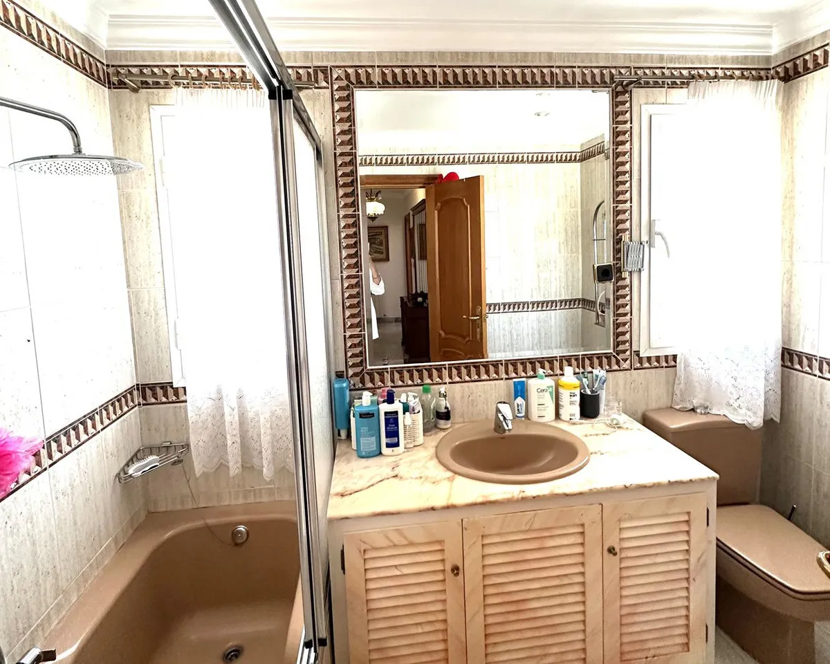 9907d1d4-fb81-4eed-9027-542d1146ba5c