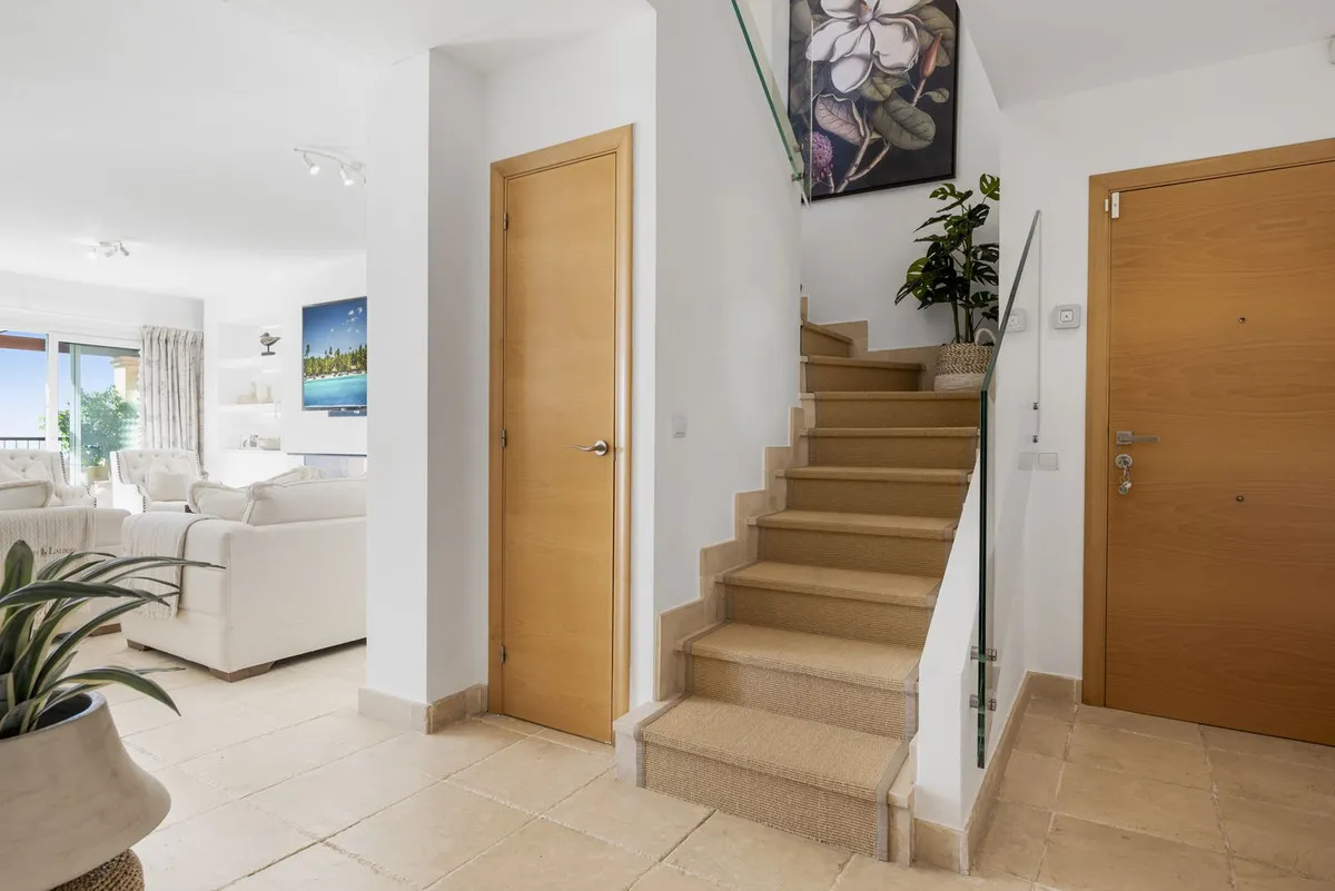 a051fb5c-b90f-455a-b127-ceba26a7ee20