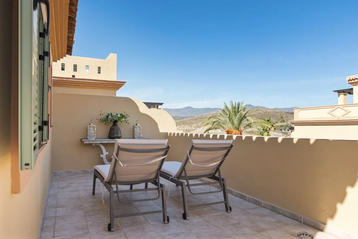 f56b3a9a-c66b-48d4-a28e-e365950c4674